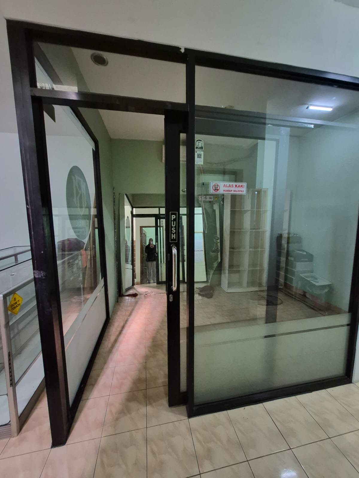 Tampak depan