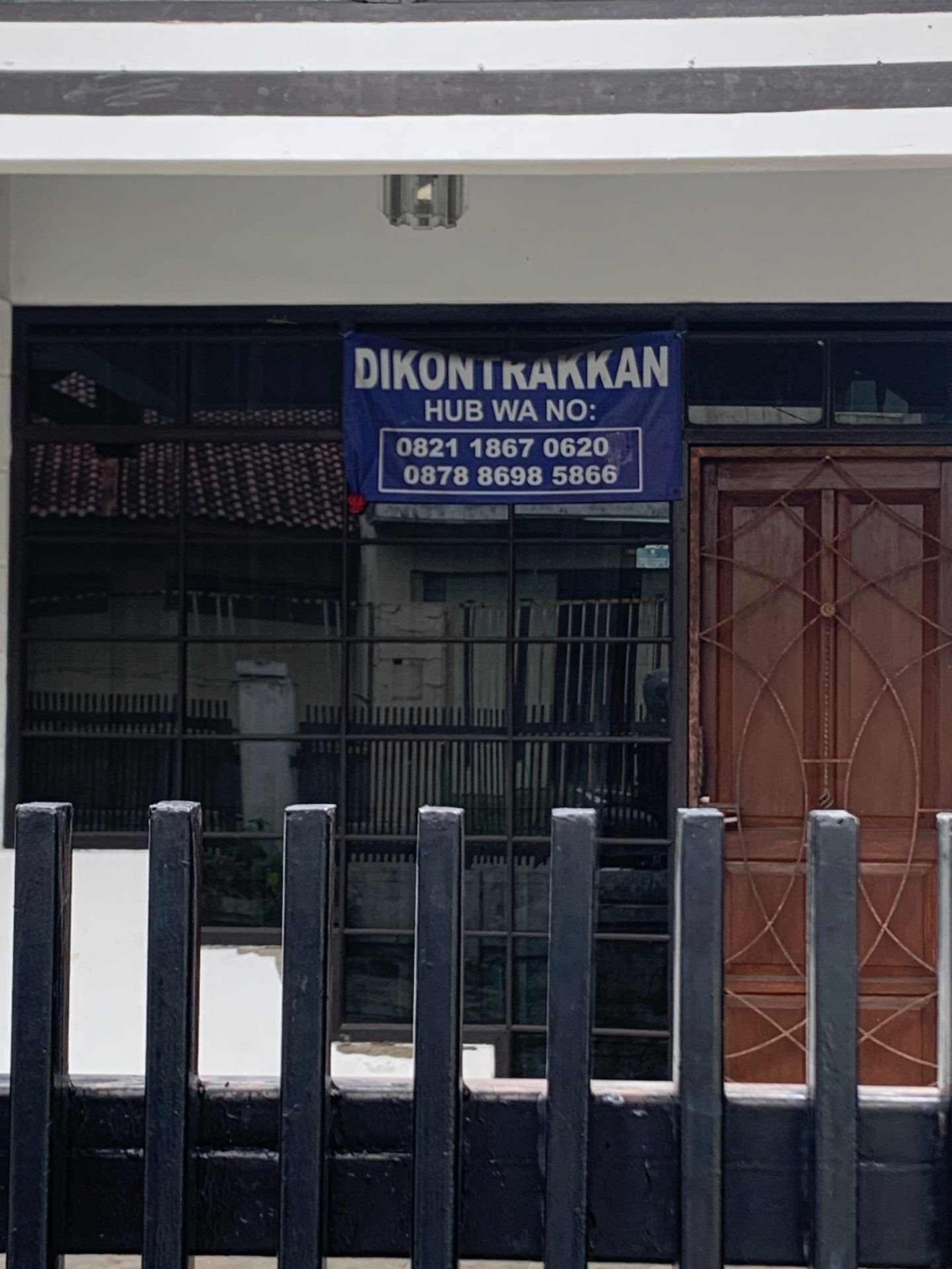 Tampak depan
